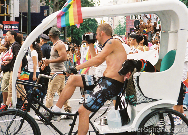 c-new-york-city-lesbian-gay-bisexual-transgender--parade-2009-3