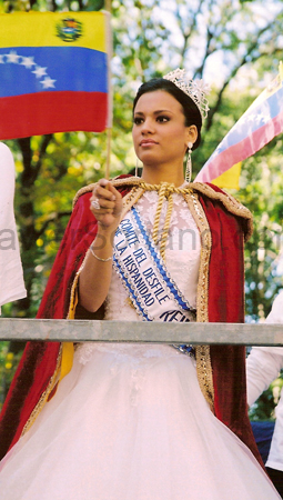 desfile-de-la-hispanidad-a