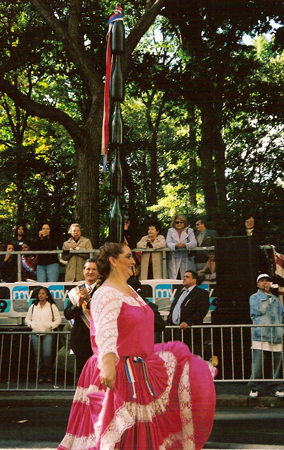 desfile-de-la-hispanidad-d