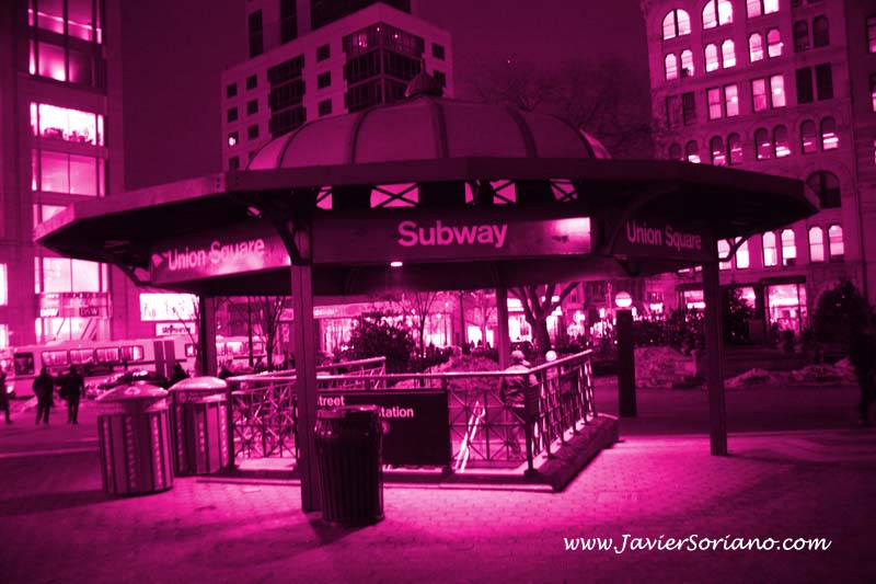 Javier Soriano: Latino photographer. Union Square, New York City. Vigilia por lo sucedido en Tucson, Arizona.